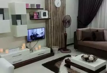 شقق للإيجار - 1 غرف - بالدور 2