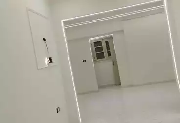 Apartments For sale - 3 rooms - floor 1