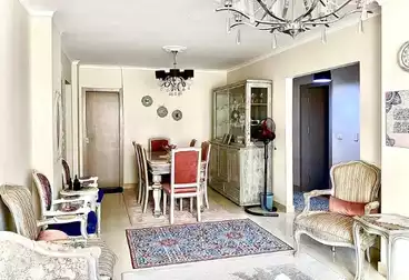 Apartments For sale - 2 rooms - floor 4