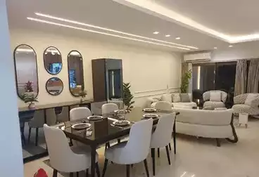 Furnished Apartment For rent - 4 rooms - floor 9