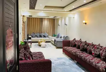 شقق مفروشة للبيع - 3 غرف - بالدور 6