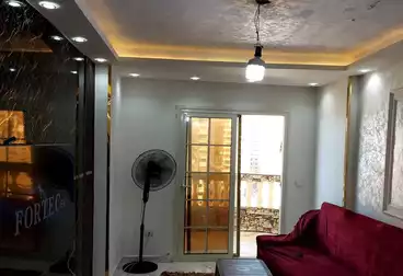 Furnished Apartment For sale - 2 rooms - floor 8