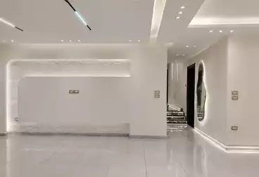 Apartments For sale - 3 rooms - floor 3