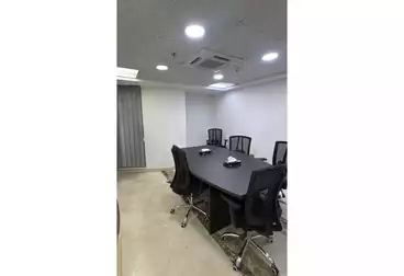 مكاتب للإيجار - 2 غرف - بالدور 1