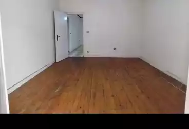 Apartments For sale - 3 rooms - floor 1