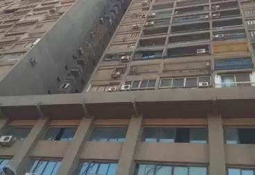 Furnished Apartment For sale - 3 rooms - floor 13