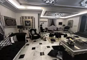 Furnished Apartment For rent - 4 rooms - floor 11