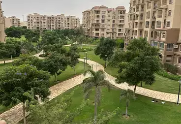 Apartments For sale - 3 rooms - floor 4