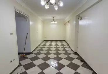Apartments For sale - 3 rooms - floor 1