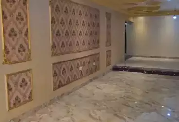 Apartments For sale - 2 rooms - floor 4