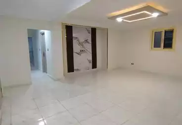 Apartments For sale - 3 rooms - floor 1