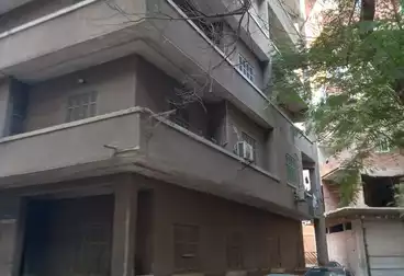 Building For sale - 3 rooms