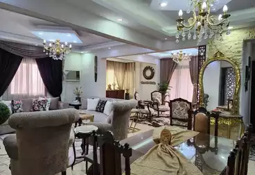 Furnished Apartment For sale - 3 rooms - floor 5