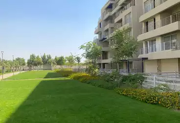 Apartment with Garden For sale - 3 rooms - floor 3