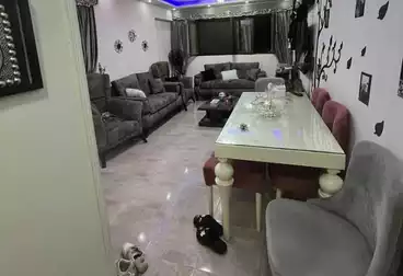 Apartments For sale - 2 rooms - floor 9