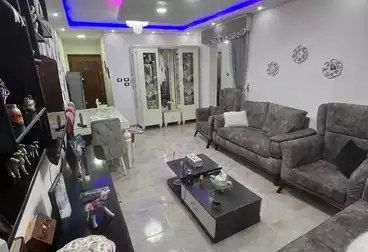 Apartments For sale - 2 rooms - floor 9