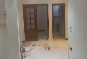 Apartments For sale - 2 rooms - floor 4