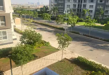 Furnished Apartment For sale - 3 rooms - floor 2