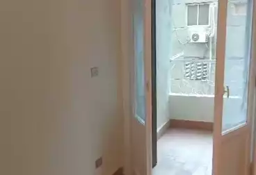 Apartments For sale - 3 rooms - floor 5
