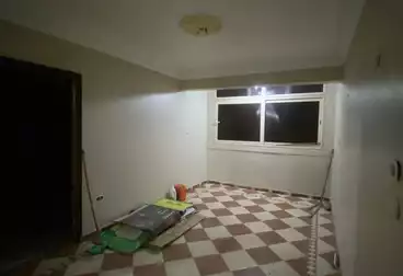 Apartments For sale - 2 rooms - floor 4