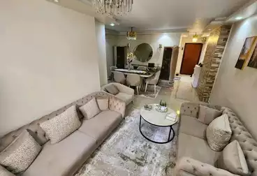 Apartments For sale - 2 rooms - floor 8