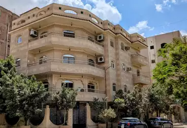 House / Home For sale - 10 rooms