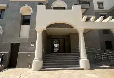 Apartment with Garden For sale - 3 rooms - floor 0
