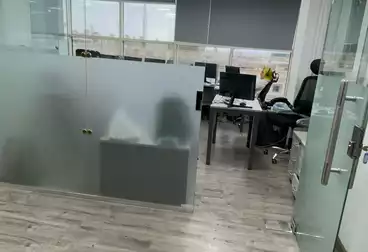 Administrative For rent - 6 rooms - floor 5