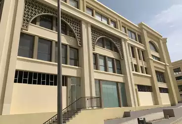 مساحة مكتبية للإيجار - 6 غرف - بالدور 1