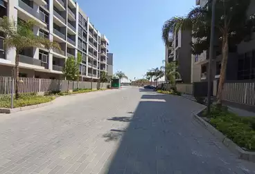 Apartments For sale - 3 rooms - floor 1