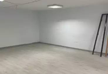 Administrative For rent - 3 rooms - floor 4