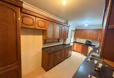 شقق للإيجار - 3 غرف - بالدور 4