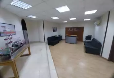 Administrative For rent - 15 rooms - floor 8