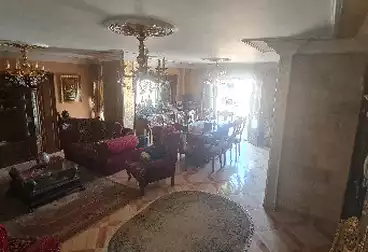 Furnished Apartment For sale - 3 rooms - floor 11