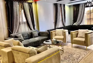 Apartments For rent - 3 rooms - floor 8