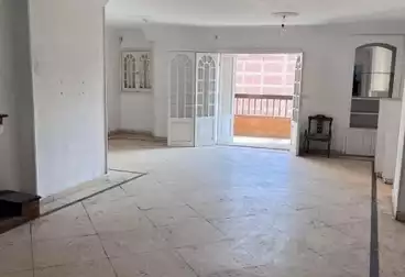 Apartments For sale - 3 rooms - floor 4