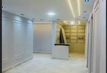 Apartments For sale - 3 rooms - floor 4