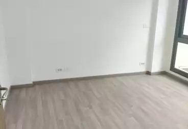 Apartments For sale - 2 rooms - floor 1