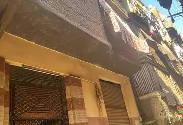 House / Home For sale - 4 rooms
