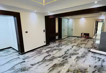 Apartments For sale - 3 rooms - floor 5