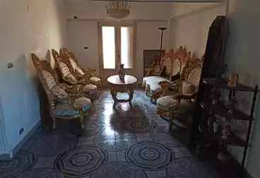 شقق مفروشة للبيع - 3 غرف - بالدور 5