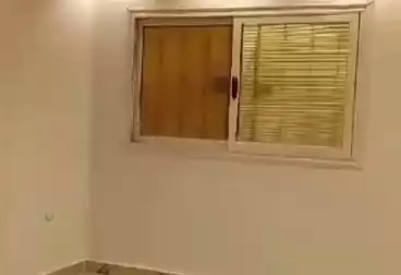 شقق للإيجار - 2 غرف - بالدور 1