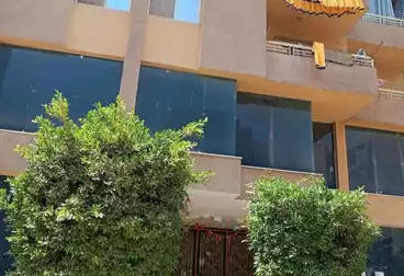 Apartments For sale - 2 rooms - floor 1