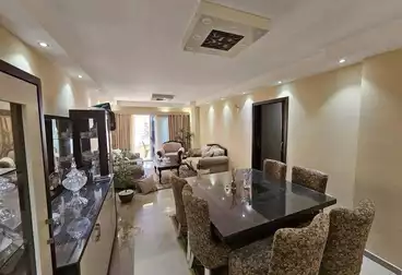 Apartments For sale - 4 rooms - floor 1