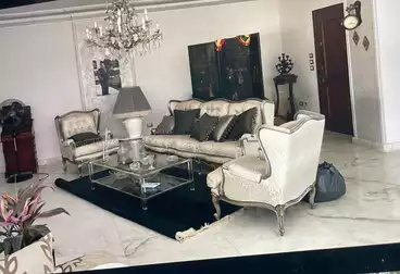 Apartments For sale - 4 rooms - floor 1
