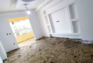Apartments For sale - 3 rooms - floor 8