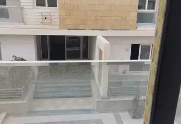 شقق للبيع - 4 غرف - بالدور 1