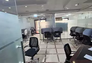 Administrative For rent - 4 rooms - floor 5