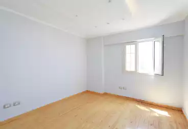 Apartments For sale - 3 rooms - floor 10