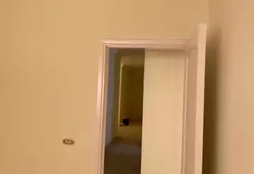 Apartments For sale - 2 rooms - floor 4